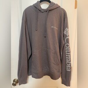Gray Columbia Men’s sweatshirt